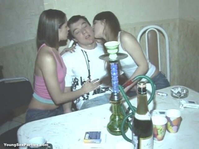 Young Sex Parties: Girlfriends share hookah and cock