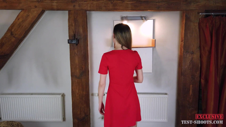 Test-Shoots: Naken söt amatör tonåring Josie i naken casting video