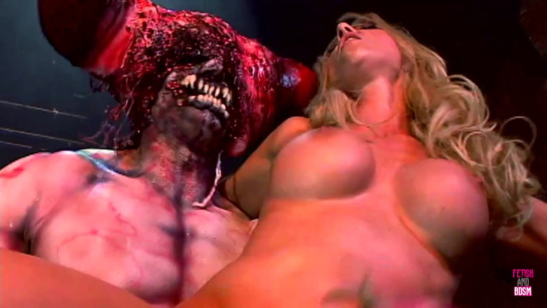 Fetish and BDSM: Kouření sexy blondýnky z ní vymrdaná zezadu a na misionáře