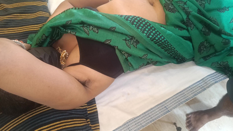 Palani69: Zelená barva Saree teta Hot Romantika Virální video 3