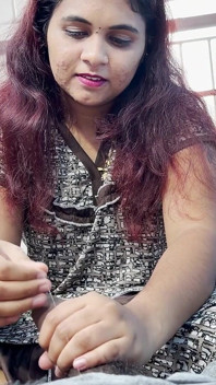 Mallu, mädchen macht handjob und penismassage zum freund des ehemanns