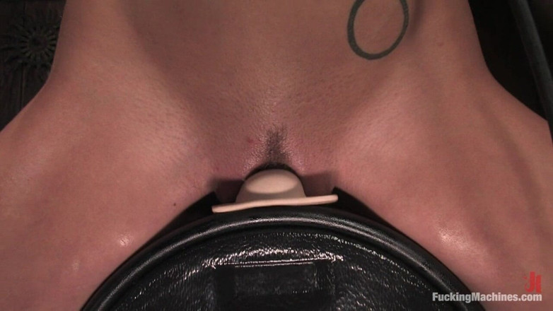 Fucking Machines by Kink: Micah moore - ngentot mesin seks oleh kink