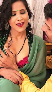 Gulabo Bhabhi Desi Sex with Devar Ji Nude