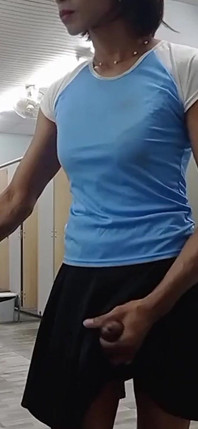 집주인이 내 정액을 막았어.