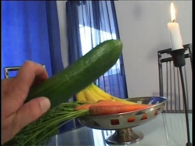 Horny Two really wet MILFs: Casting blonďatá milfka je provrtána s okurkou a tvrdým ptákem