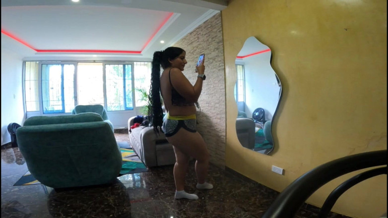Jhodez1: Puta dançando cadela minha melhor meia-irmã latina é caseira ela é muito...