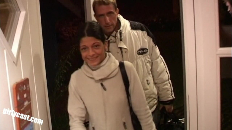 Girlycast: 하드코어 파티 - Steffie B. 카메라에 처음으로