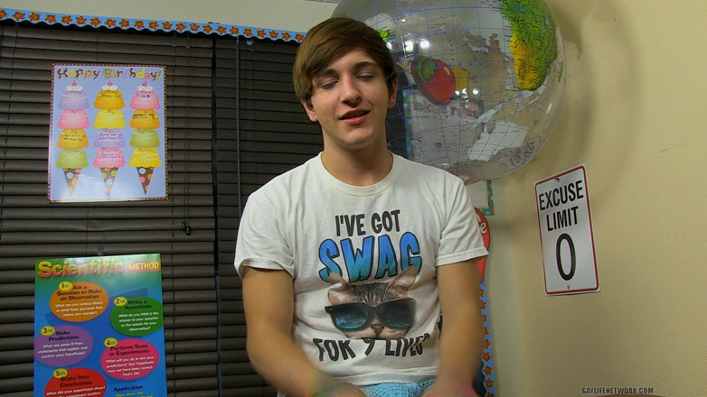 Teach Twinks: First Timer Colby on Set