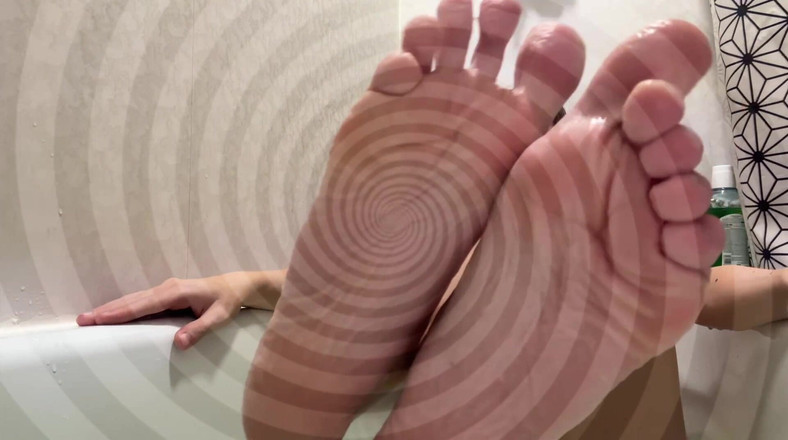 Skinny_lady69: Kaki Ketagihan Mesmerizin Tapak Kaki Berkedut
