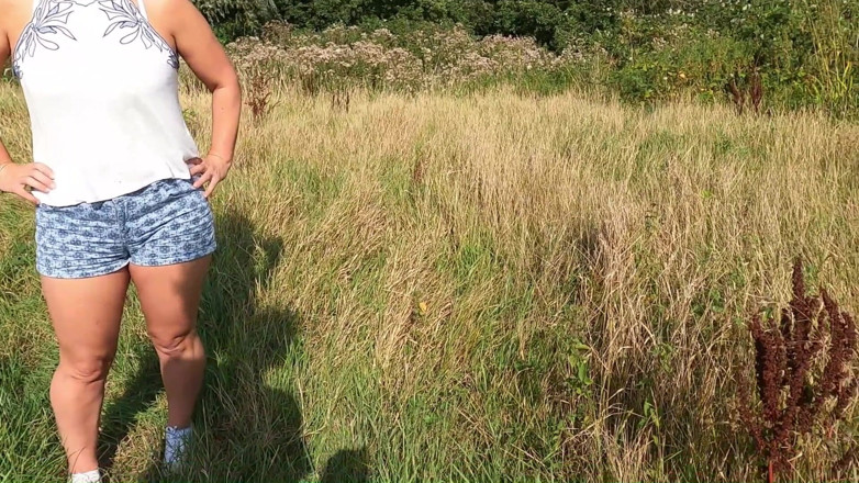 69KnkyKouple69: Perwersyjna para - na zewnątrz pole kukurydzy Duży tyłek krzywe żona cowgirl...