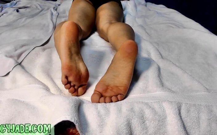 JasmineJade: Petits pieds asiatiques - sole show, volume 2