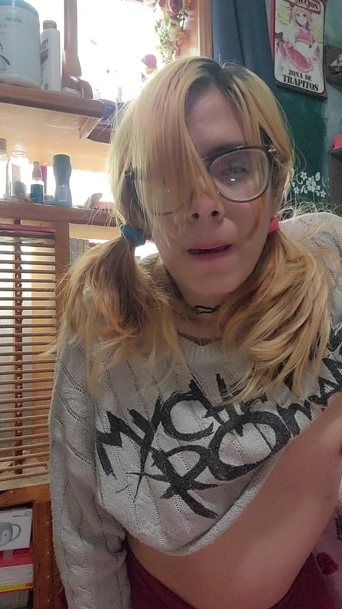 Crystal Phoenix: Emo trans dívka je nymfomanka