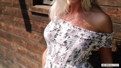 XCZECH: Sharon Cherry - Sentuh hangat - Premium