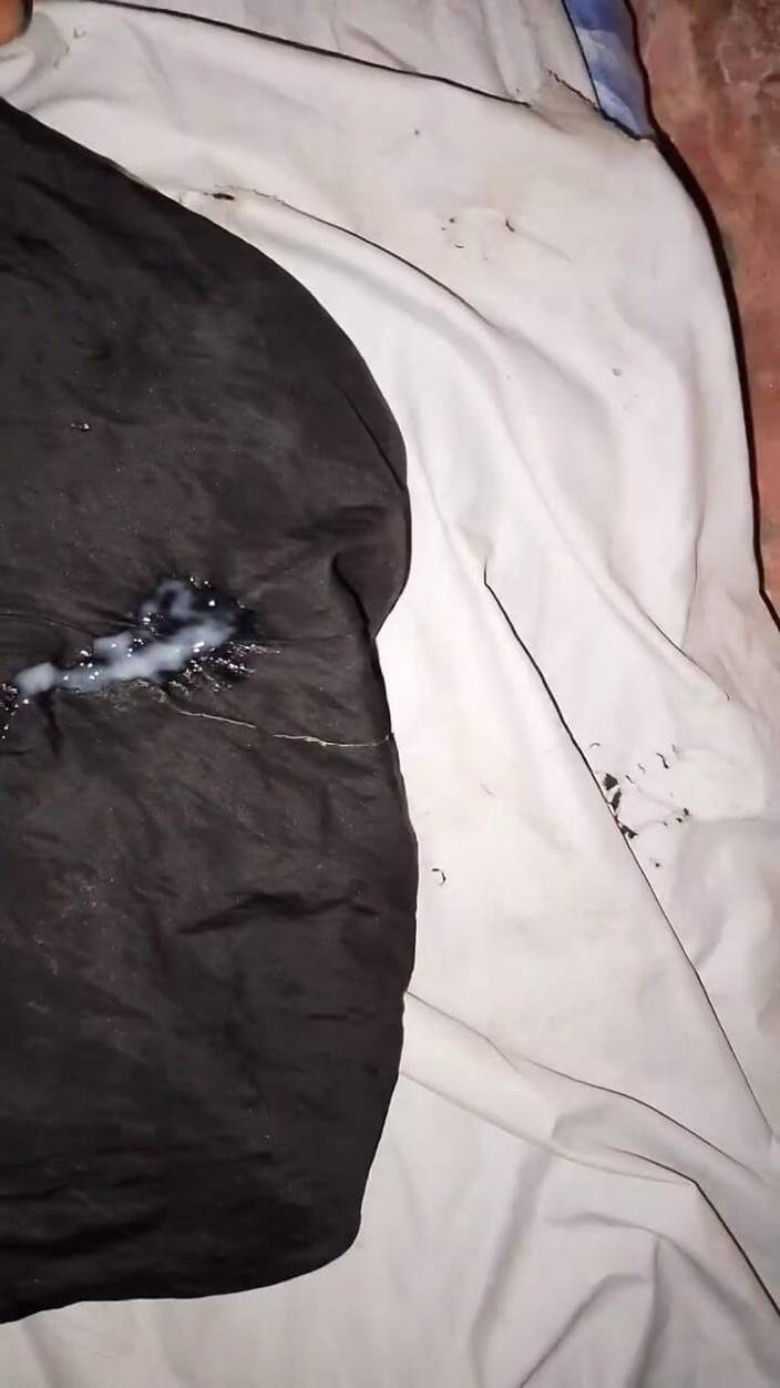 Masturbator emmy: 不间断的丰盛午夜性爱