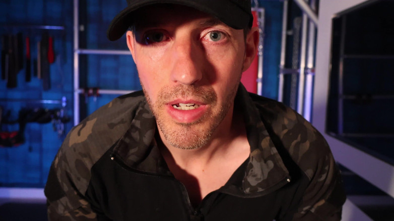 TomBakerBDSM: VEDERE LA PERSOANA 1 Cu Tom Baker - Consumă fiecare picătură de...