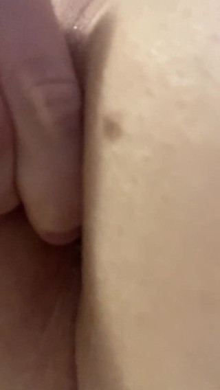 Babygurl: Toys put in ass