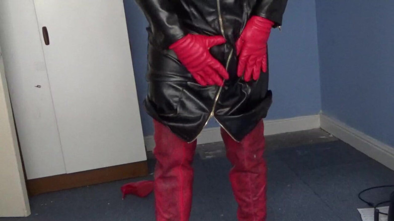 Leather Kirsten: いたずらなカーステン