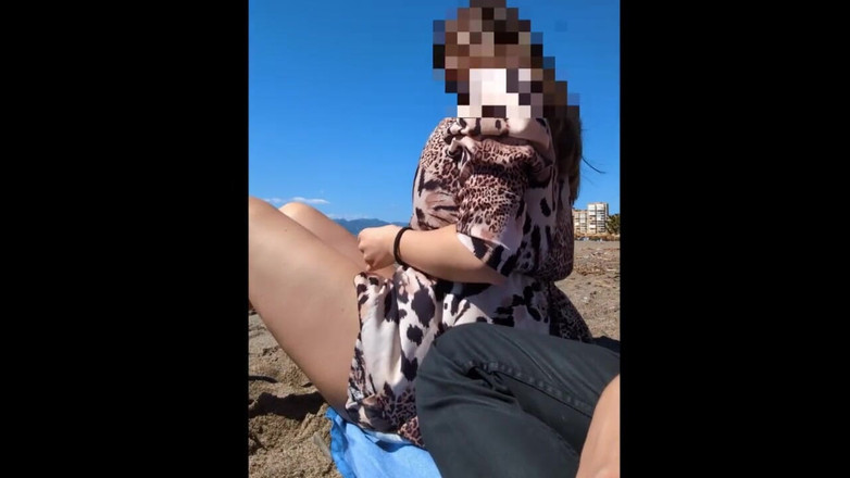 SweetJaneOfficial: 공공 누드 모음집 - 피자 배달, 토플리스 비치, 괴롭히는 친구