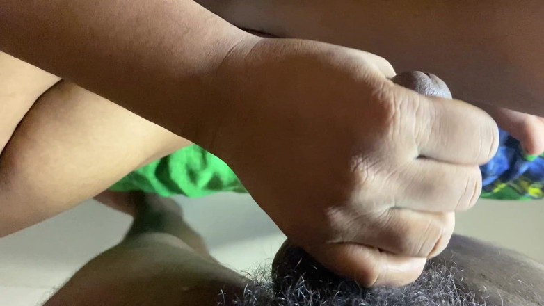 Angoori: Desi indická Sasur Bahu Sex, Hindský hlas