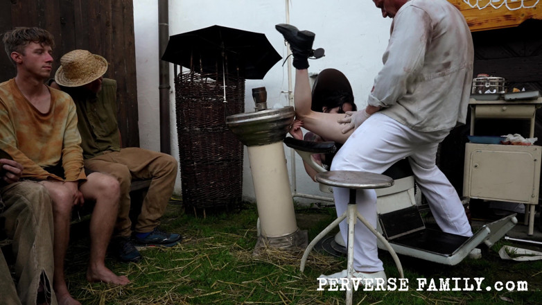 Perverse Family: Perverse Family 50.6 ซีซั่น 4: สุขอนามัยทันตกรรมประหลาด
