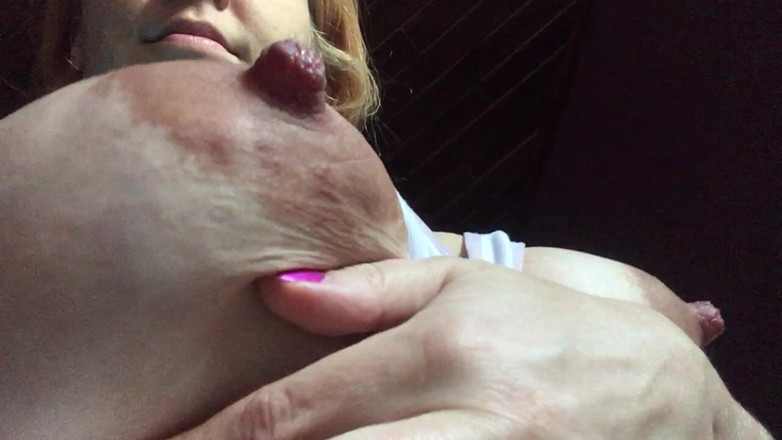 Risky Hairy Couple: Vuoi assaggiare il latte dalle mie grandi tette? viso