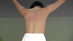 Spanking Server: Donna monta senza preservativo duro