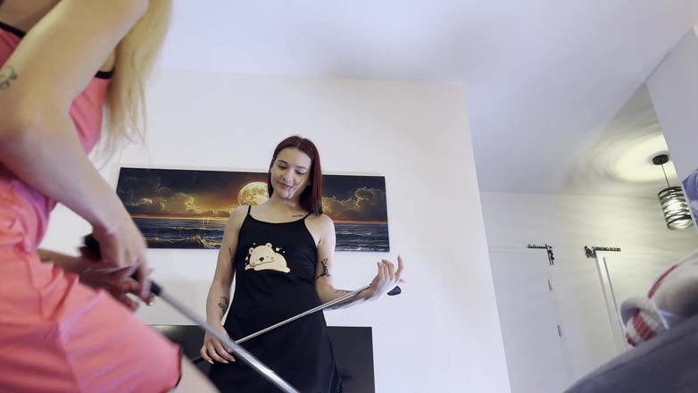 Leon Lambert Girls Twerk Parties CFNM: Fete sexy și incitante mini golf Concurs într-o labă Challenge pentru a...