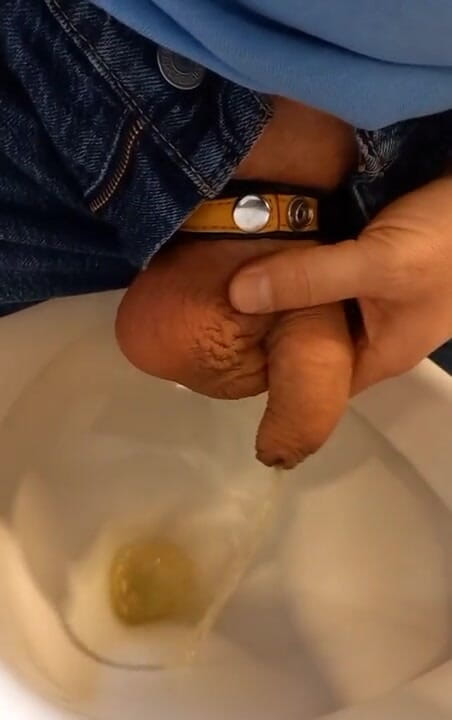 Pissgay: Beberapa kencing