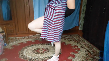 Kitty_Cross: Büyük boşalma sevimli ladyboy bacaklar ateşli yeşil elbise seksi vücut...