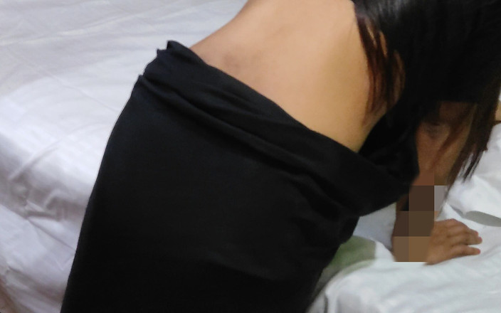 PRIYA DIDI: Priya Dikongkek Pada Hari Diwali Memakai Saree Hitam Panas