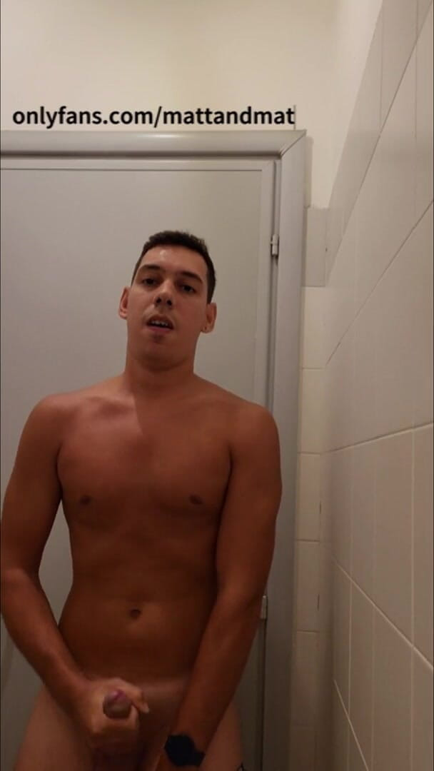 Matt_AP: Jerking off at work