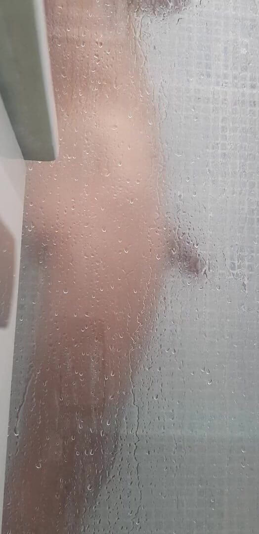 TheSerbianWulf: Douchen voor goedemorgen