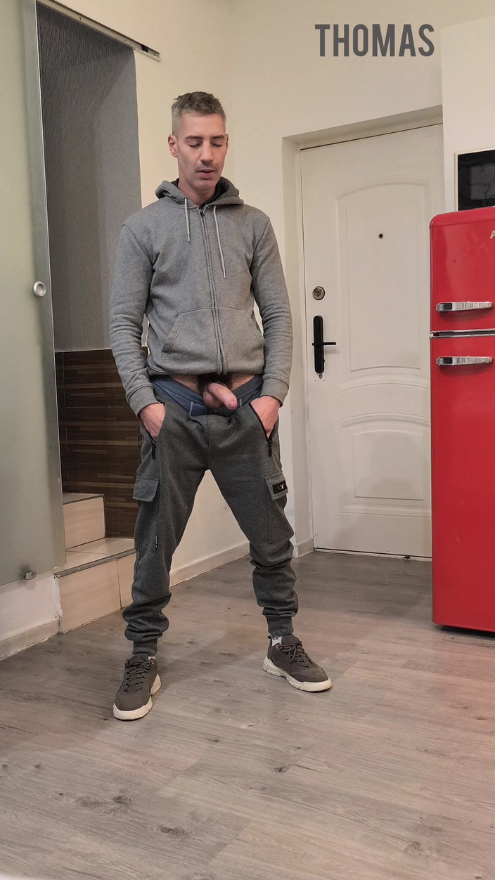 Dexterxxlfun: Beberapa bebas tangan dari thomas dengan kencing.