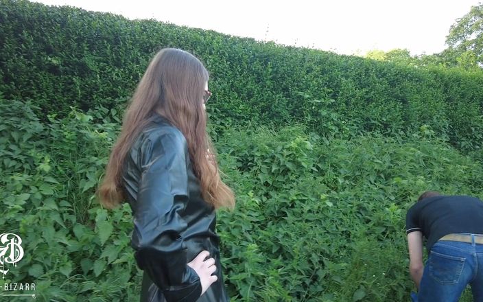Zara Bizarr: Nettles Kick