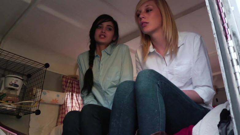 Delicious Girl Threesomes: They wanted to fuck but they got interrupted by a...