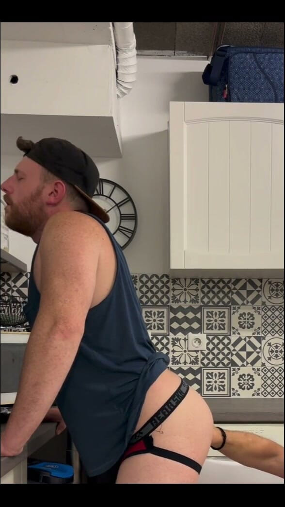 Mattrmzn: Alex’s Waiting for Matt to Come Back From the Gym