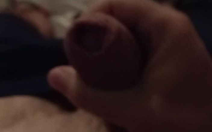 DuffyFuck: Il ragazzo da solo si masturba da solo nella sua...