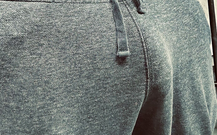 Rex Victor: Post entrenamiento jockstrap divertido