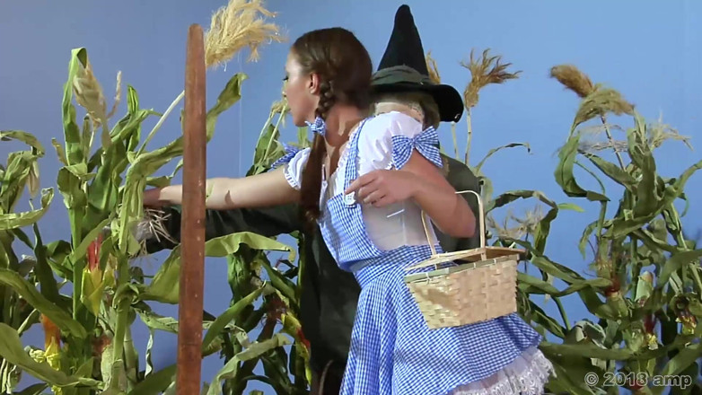 Adventures In Pornland: Not the Wizard of Oz XXX - S4 - Alexis Adams &amp; Eric...