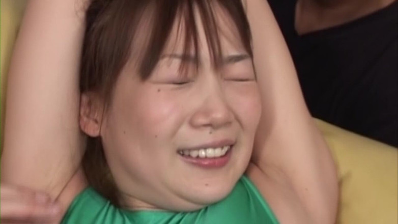 JapaneseAmateur: สาวงามวัยรุ่นผมสีน้ําตาลแดงครางอย่างดุดันภายใต้สัมผัสของเขา