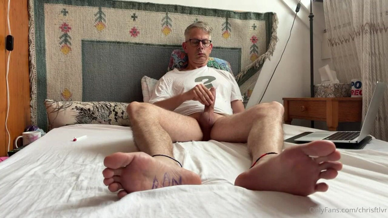 Chris Ftlvr: 2 часа вживую, дрочка и сперма на ногах
