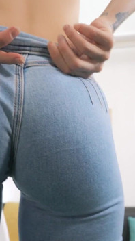 Beautiful New Model! Puffy Nipples Big Round Ass! What a PAWG! Super Tight Jeans!