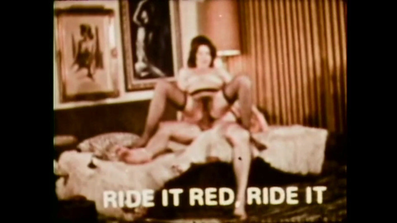 Vintage Megastore Full hd: Lưỡi lợn