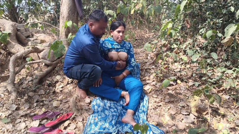Sona bhabhi: Video seks kampung India, awek India dengan buah dada besar...