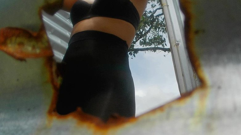 pampammedallo: Menina voluptuosa bonita