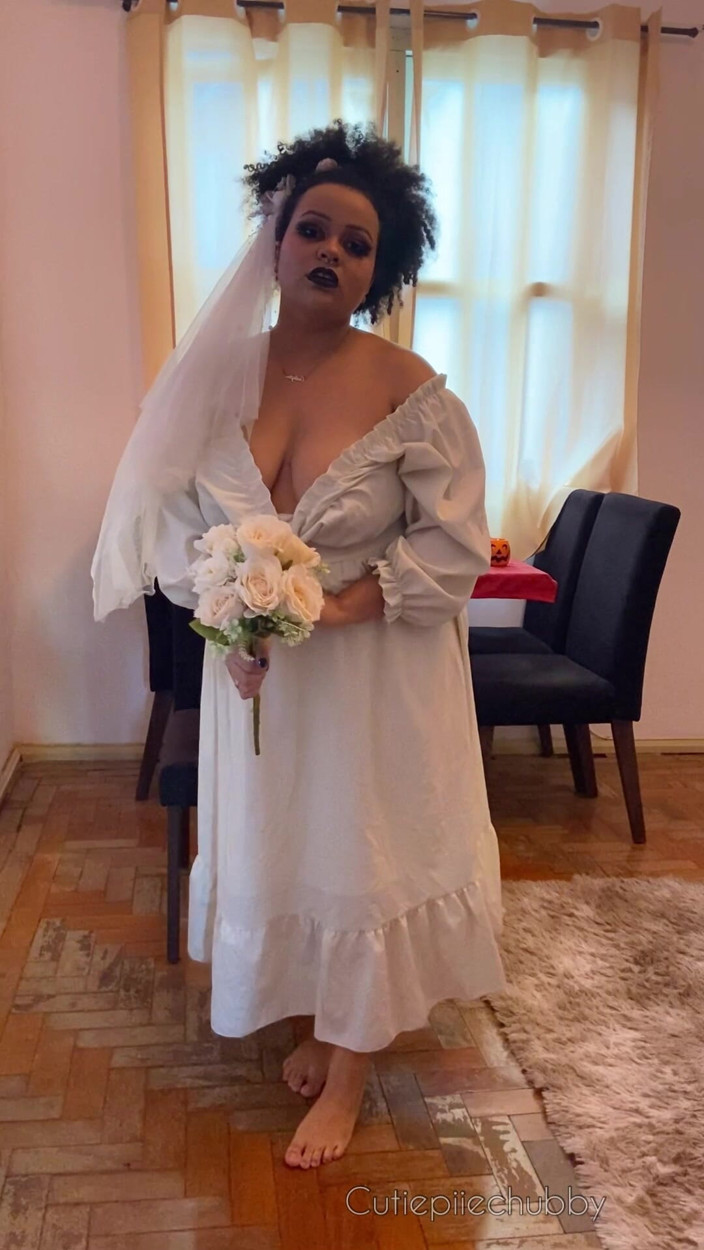 Cutiepiie Chubby: Pengantin gelap Halloween berbogel twerk