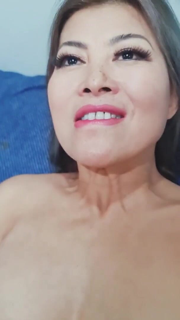 Chinese mom: Kinesisk mogen modell som tar en enorm creampie i hennes...