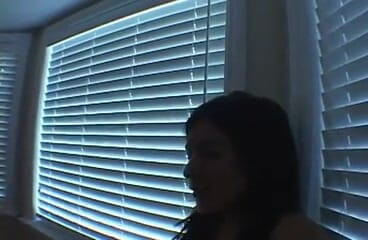 Handjob Cafe: Latin hottie Isabella handjob