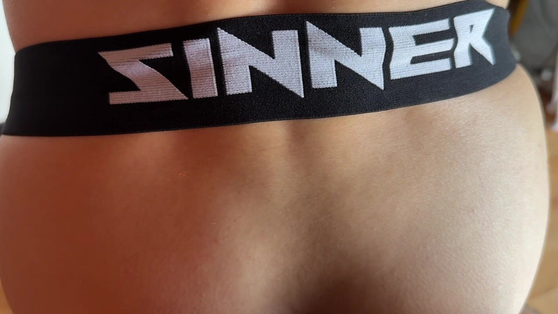 davidedpxxx: Hot Interracial hookup: Azjatyckie dno zostaje wbite i pięści ostro