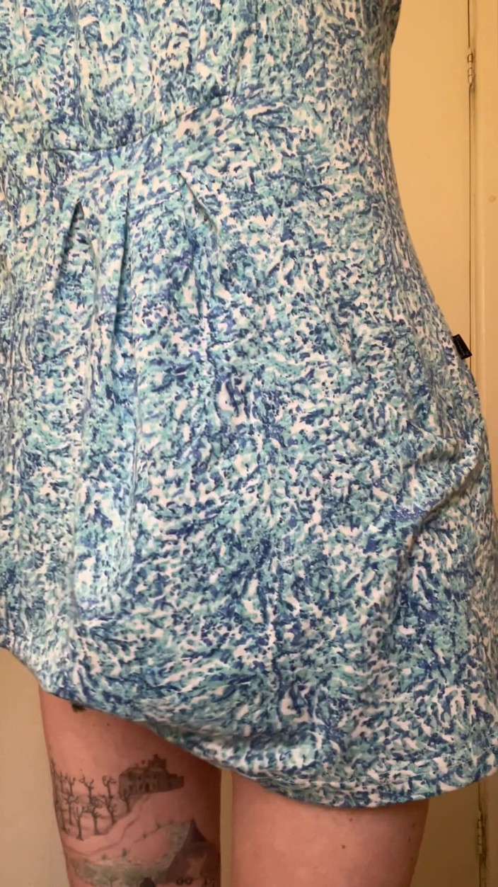 MistressWriggler: Sexy, Toned, Girl-next-door Is Like Goldilocks Trying on New Clothes!